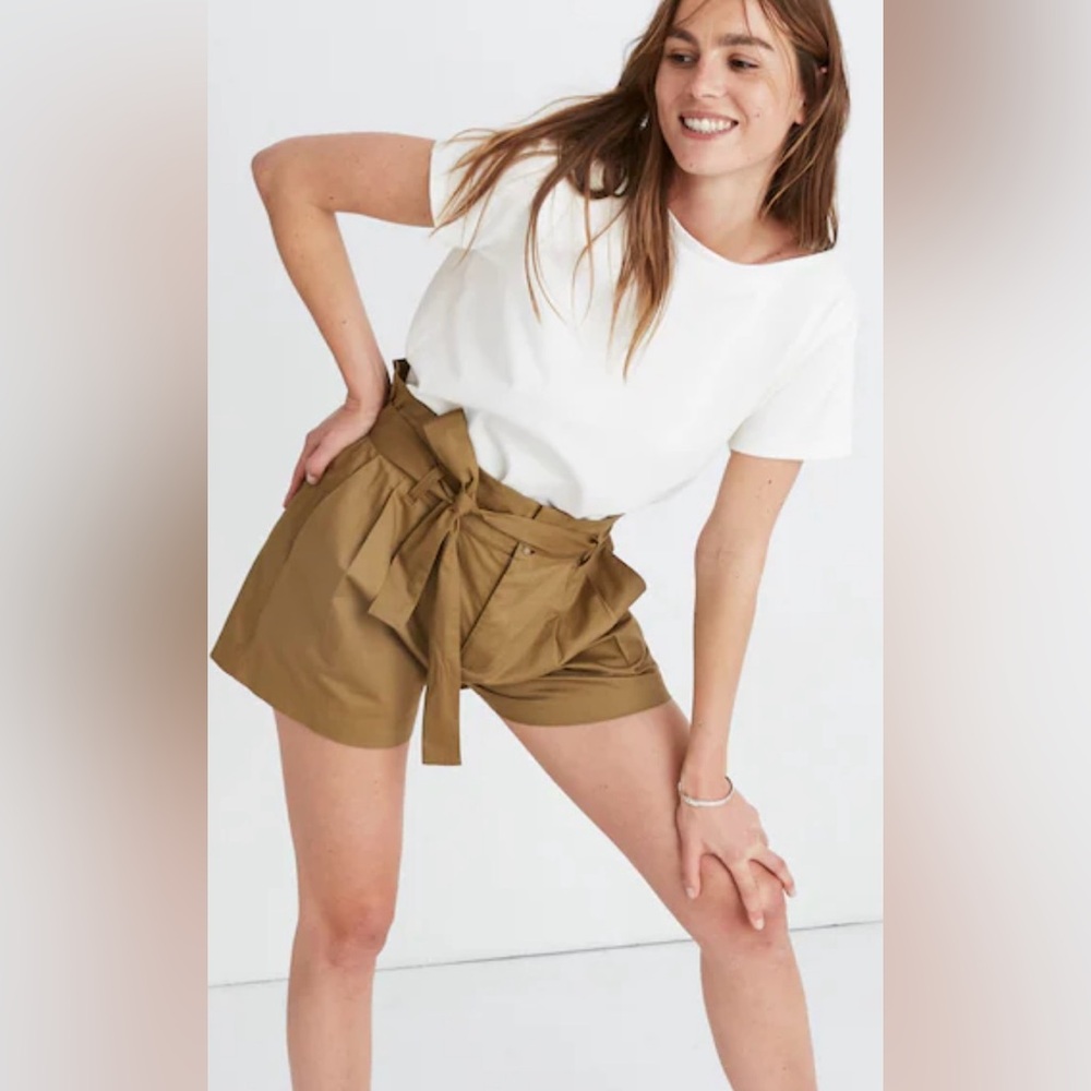 Madewell Women's High Rise Paperbag Shorts Khaki Tan Size 12 Cotton Blend HTF